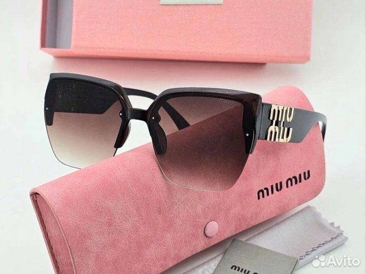 Солнцезащитные очки miumiu