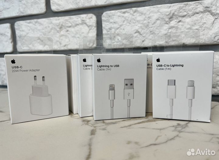 Кабель Apple USB-C to Lightning (1м)