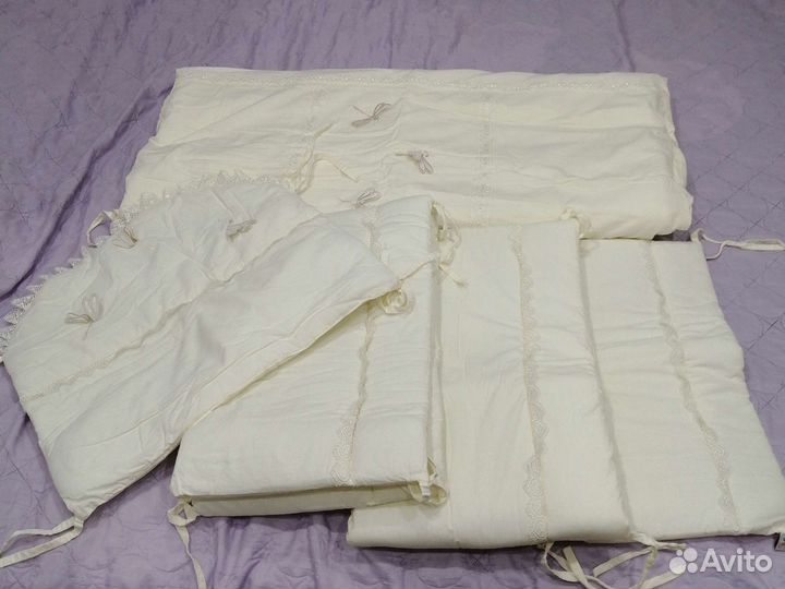 Комплект в кроватку с бортиками одеяло балдахин