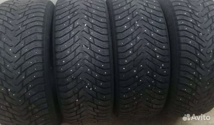 Nokian Tyres Hakkapeliitta 8 285/60 R18