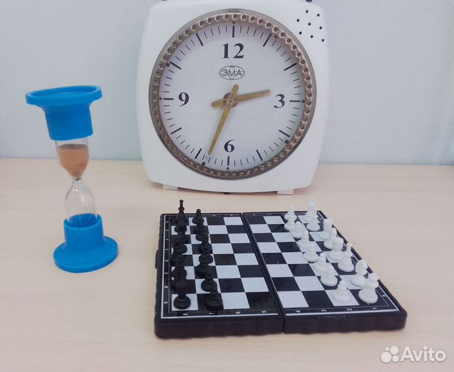 Шахматы шашки нарды. дорожный набор