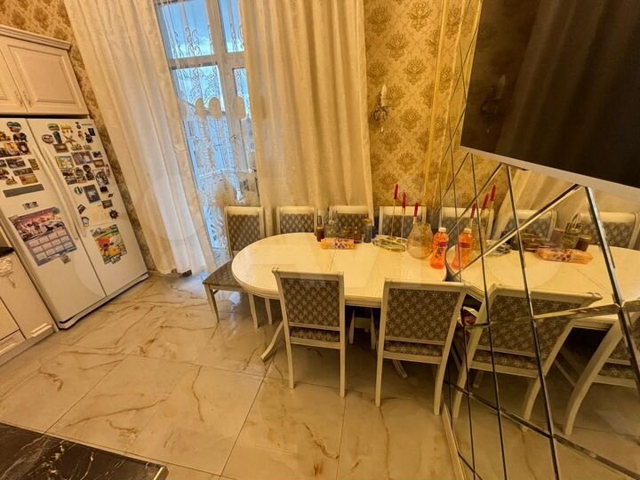 2-к. квартира, 72,2 м², 4/4 эт.