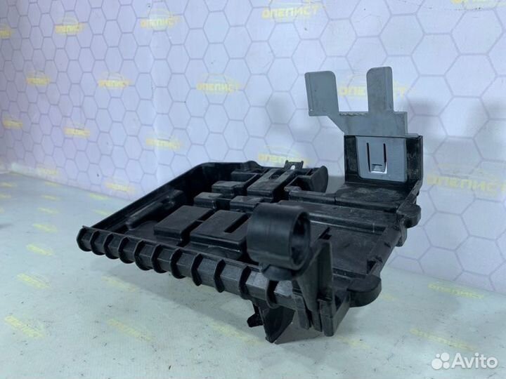 Крепление аккумулятора Opel Meriva A 2008