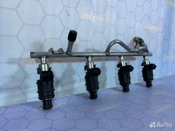 Форсунки с рампой Opel Zafira A Z18XE