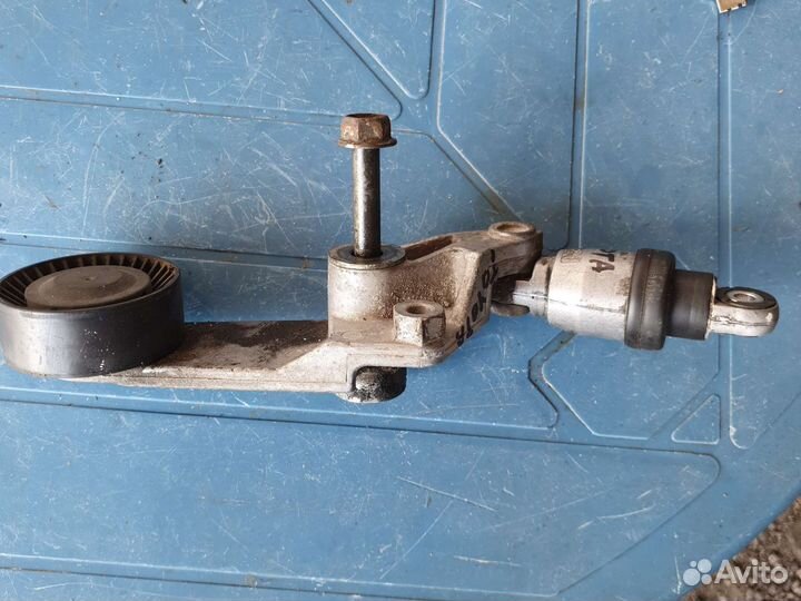 Toyota corolla 110 натяжной механизм ремня