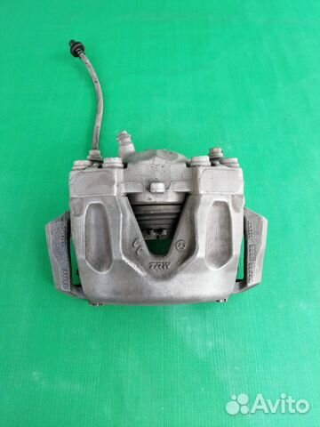 Суппорт тормозной перед правый Mercedes W212