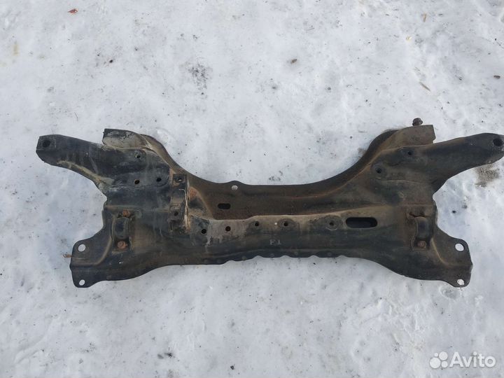 Подрамник хонда фит GD-1 c 2001г