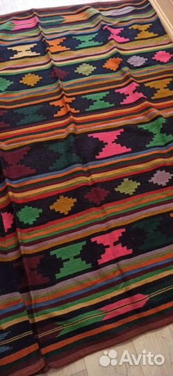 Палас шерстяной на пол