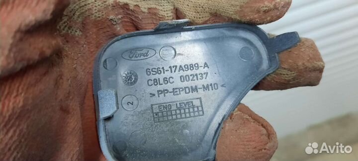 Заглушка букс. крюка Ford Fiesta 6/2010