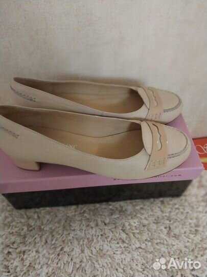Туфли женские новые