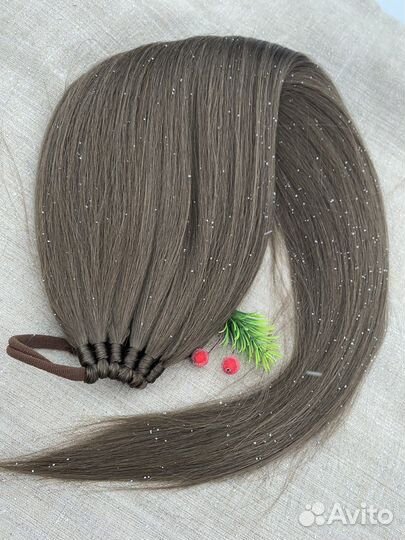 Хвост волосы на резинке