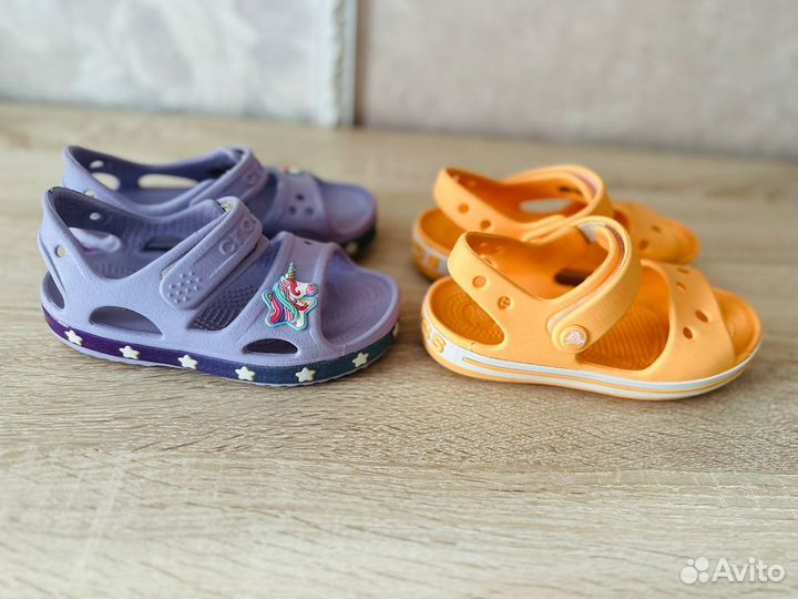 Сандалии crocs