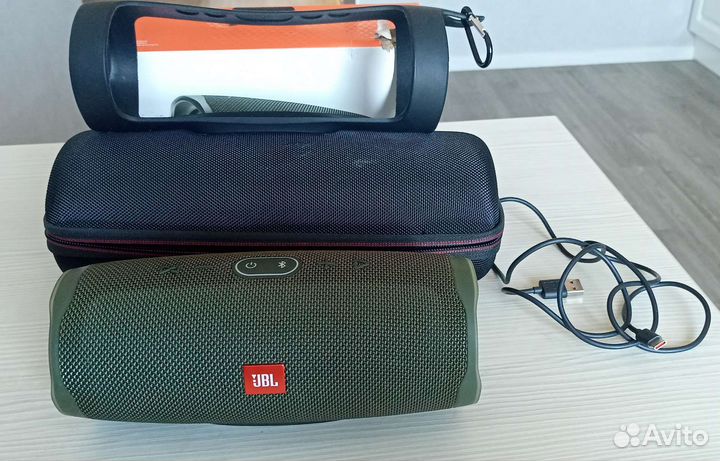 Колонка jbl charge 4