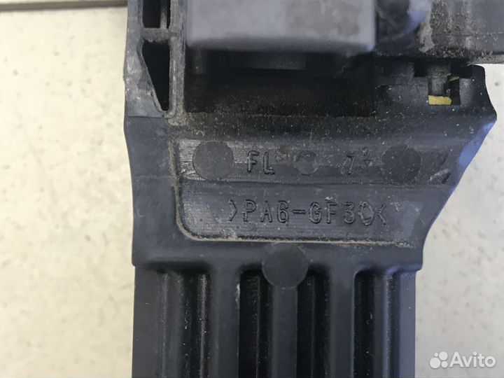 Кронштейн ручки Corolla E15 2006-2013