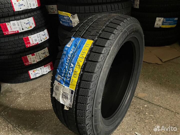 Habilead SnowShoes AW33 225/55 R17 101H