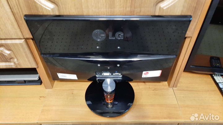 Монитор LG