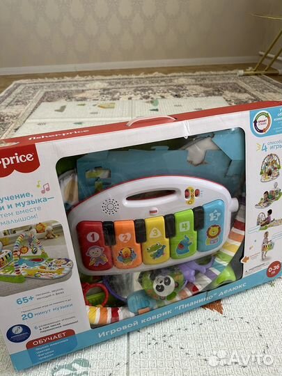Развивающий коврик fisher price с пианино