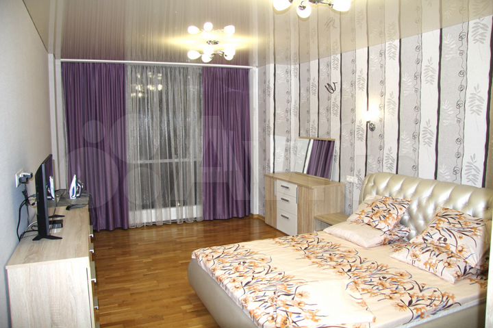 2-к. квартира, 90 м², 8/12 эт.