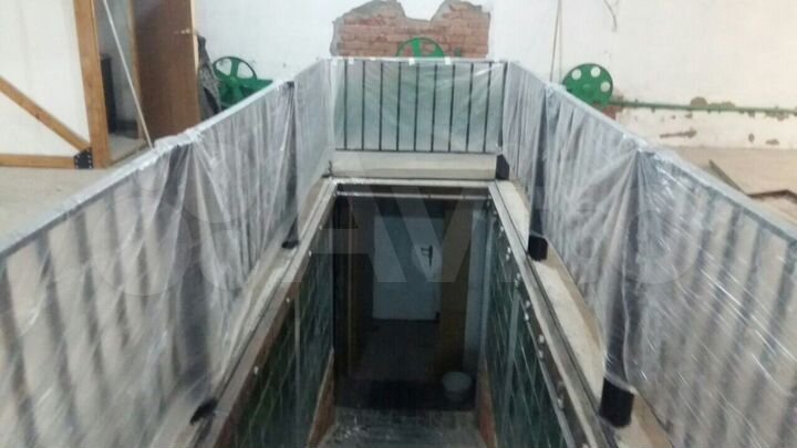 Помещ.60м²-1эт.2й эт,190 м² можно часть