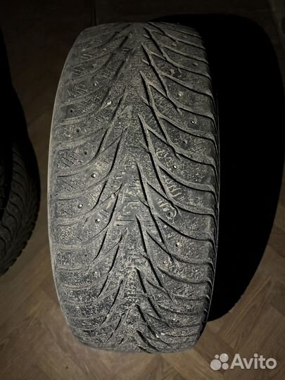 Yokohama 104ZR 205/55 R16 94B