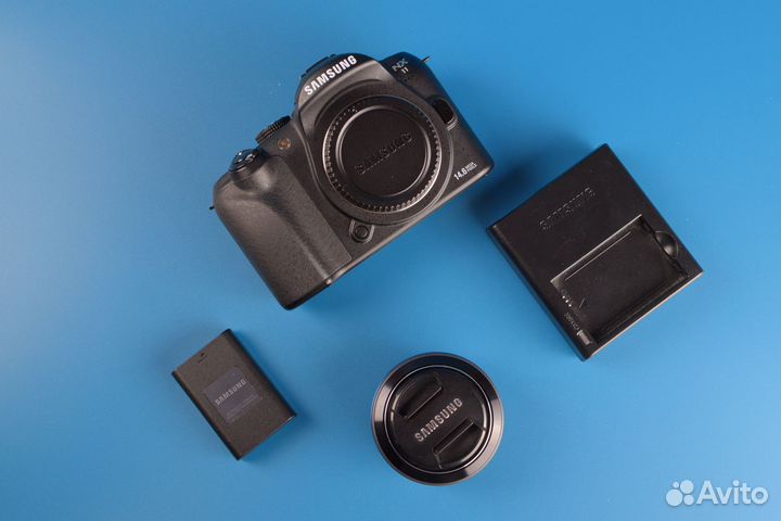 Samsung NX11 + объектив samsung nx20 mm f2.8