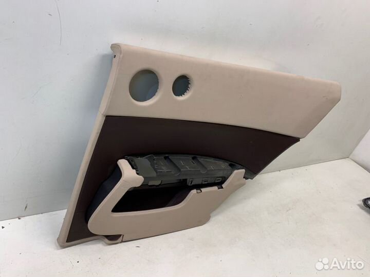 Обшивка салона задняя правая Rolls-Royce Wraith