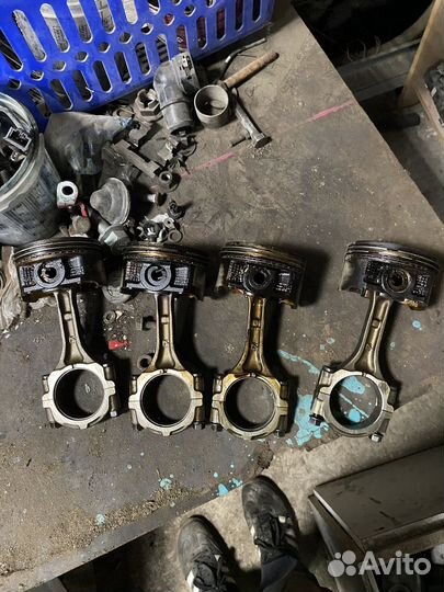 Поршни Subaru Forester s10