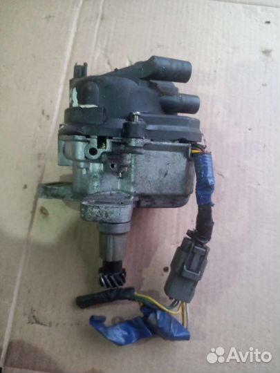 Распределитель зажигания Mazda 626 GE 1996г. S5