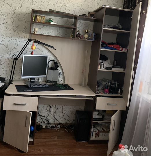 Компьютерный стол