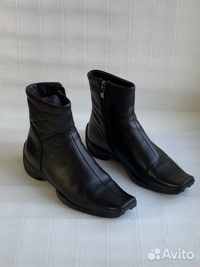 Ботинки женские