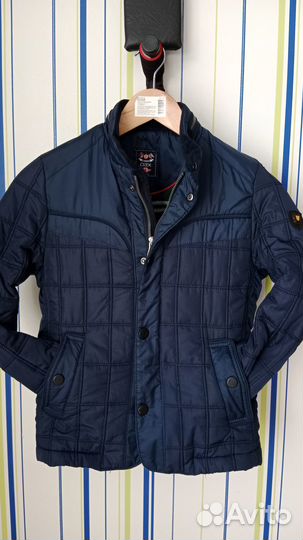 Продам куртки для мальчика