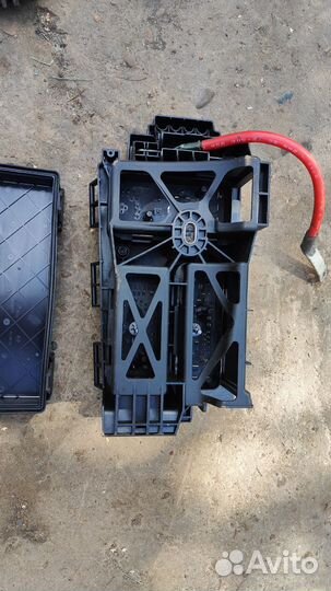 Монтажный блок Zafira B Astra H