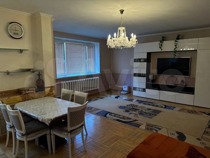 3-к. квартира, 101 м², 5/6 эт.