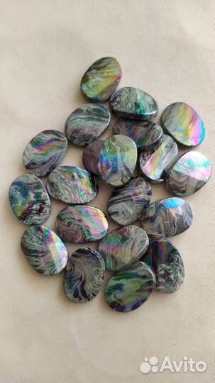 Бусины пластиковые