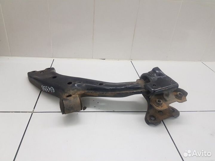 Рычаг подвески передний правый (Haval F7)