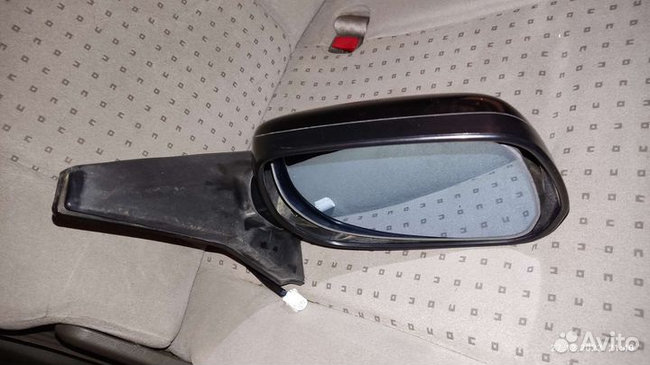 Зеркало правое Toyota Corolla Spacio NZE121