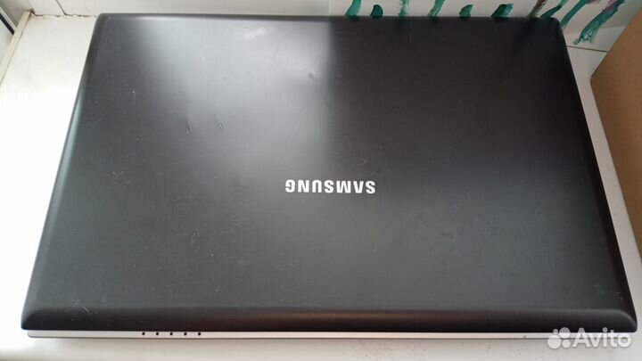 Ноутбук samsung R519