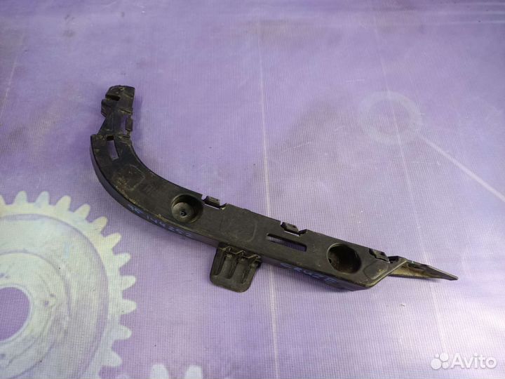 Кронштейн заднего бампера Chevrolet Cruze