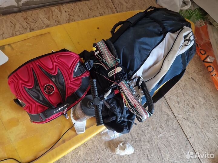 Кайтсерфинг,парашют,стропы,трапеция,насос рюкзак