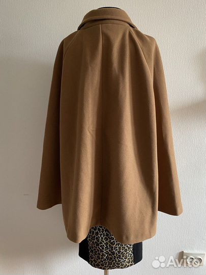 Пальто кейп цвета корицы р.М (46-48)