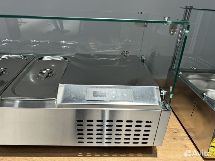 Холодильная витрина с гастроемкостями