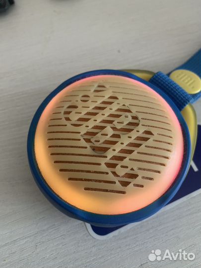 Портативная колонка jbl jr pop