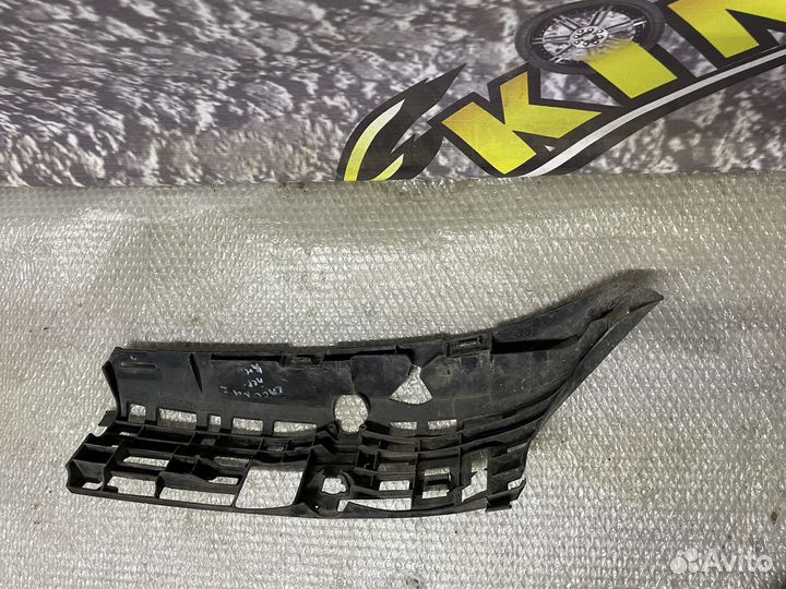 Кронштейн бампера правый Laguna 2 Лагуна 2004