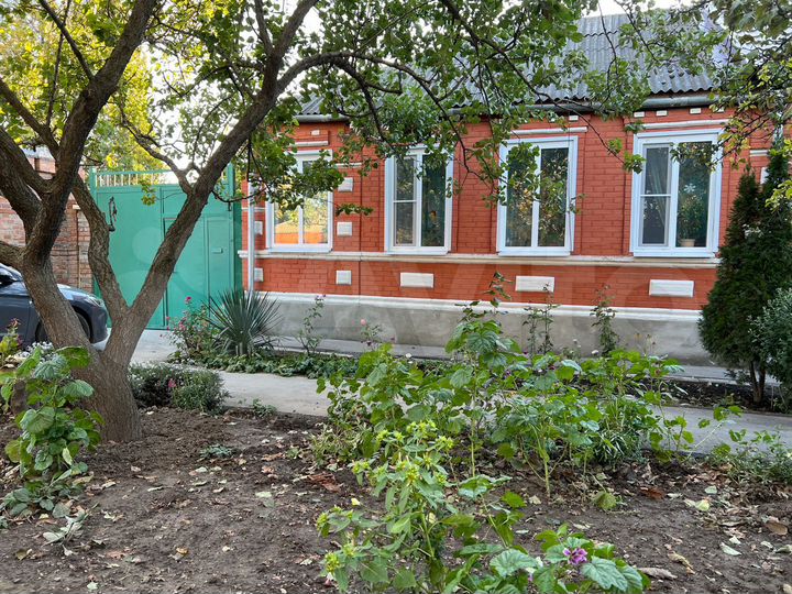 Дом 61 м² на участке 1,5 сот.