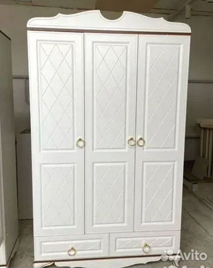 Шкаф в детскую