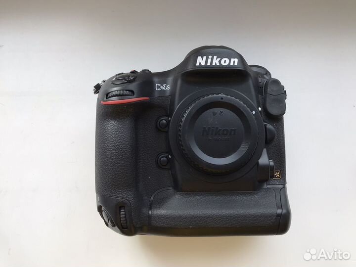 Фотоаппарат профессиональный Nikon D4s