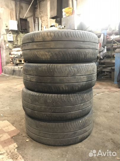 Michelin XZL 215/60 R16 95V