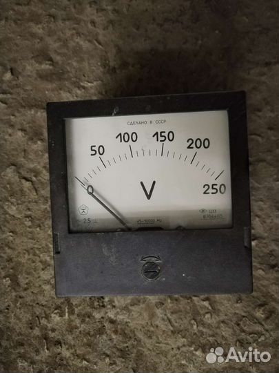 Вольтметр на 250V