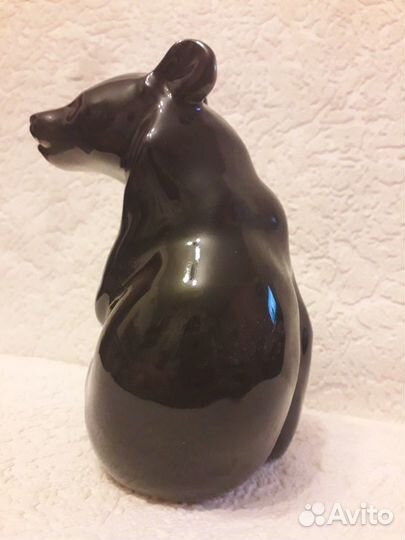 Статуэтка. Гималайский медведь. лфз. 13см