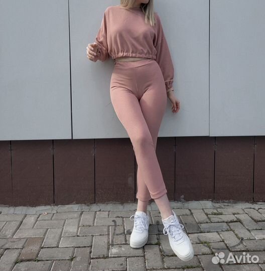 Костюм спортивный женский